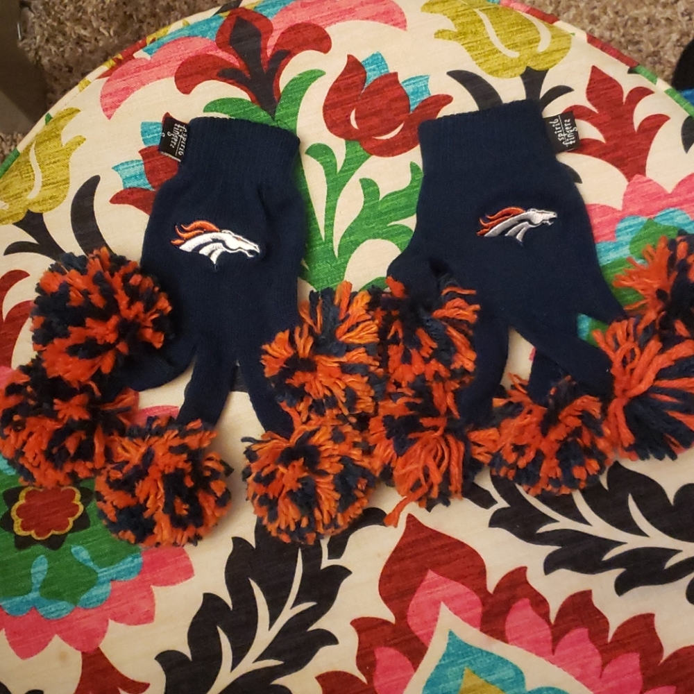 Denver Broncos gloves
